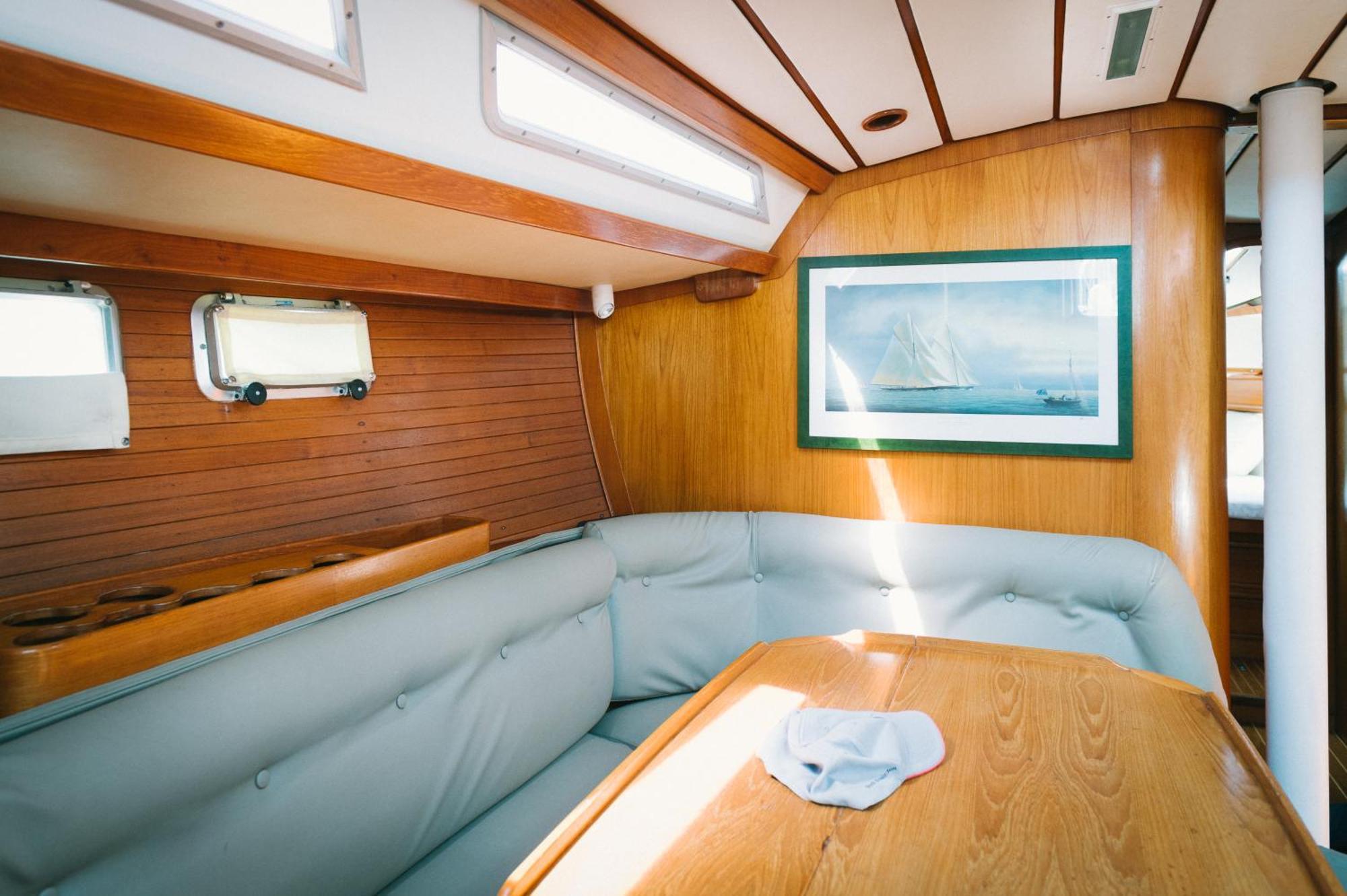 Отель Sleep In Boat Катания Экстерьер фото